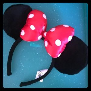 Minnie Mouse headband